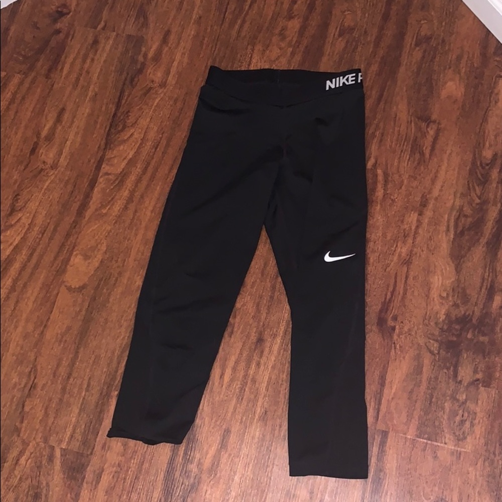 Cropped Nike pro leggings